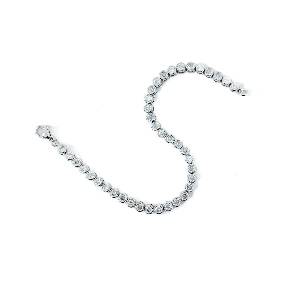 Tennis Bracelet Frosted In Diamonds - WATERPROOF